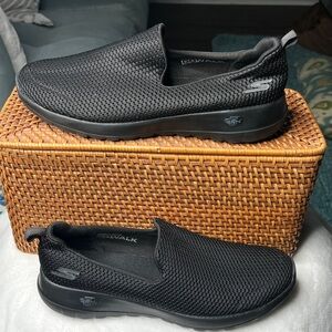 Skechers Women's Black Mesh Slip-Ons